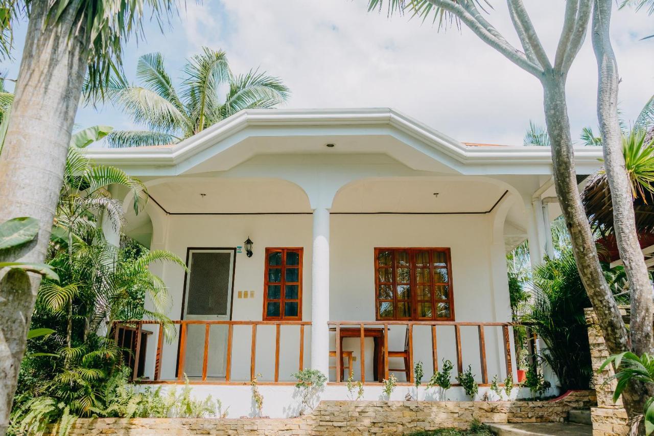 Palmera Palma Private 1-Br Bungalow In Moalboal Exteriér fotografie
