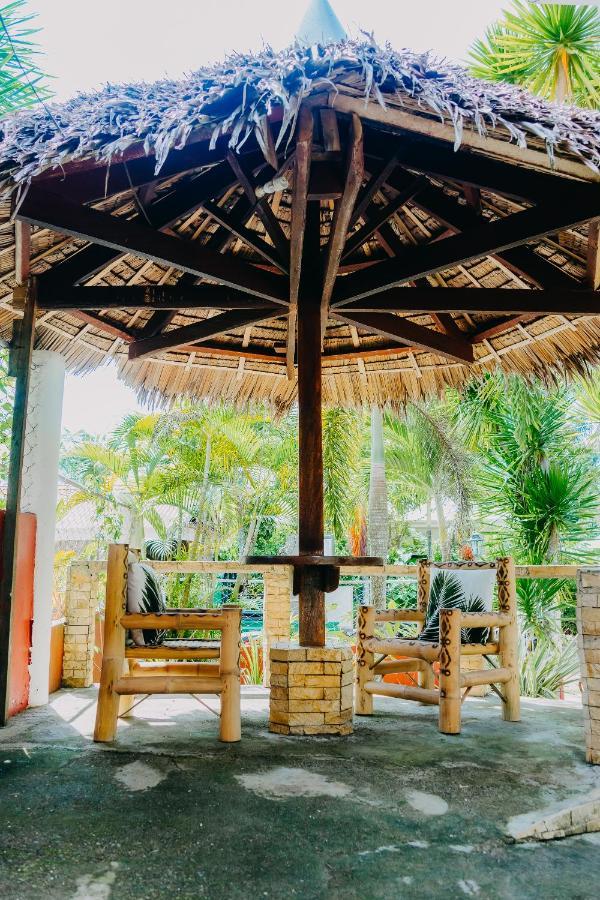 Palmera Palma Private 1-Br Bungalow In Moalboal Exteriér fotografie