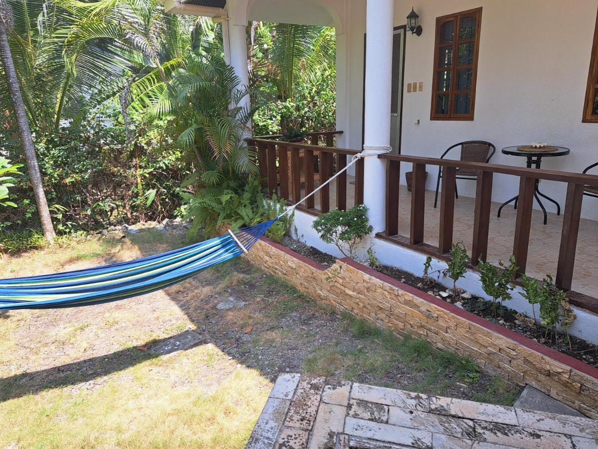 Palmera Palma Private 1-Br Bungalow In Moalboal Exteriér fotografie